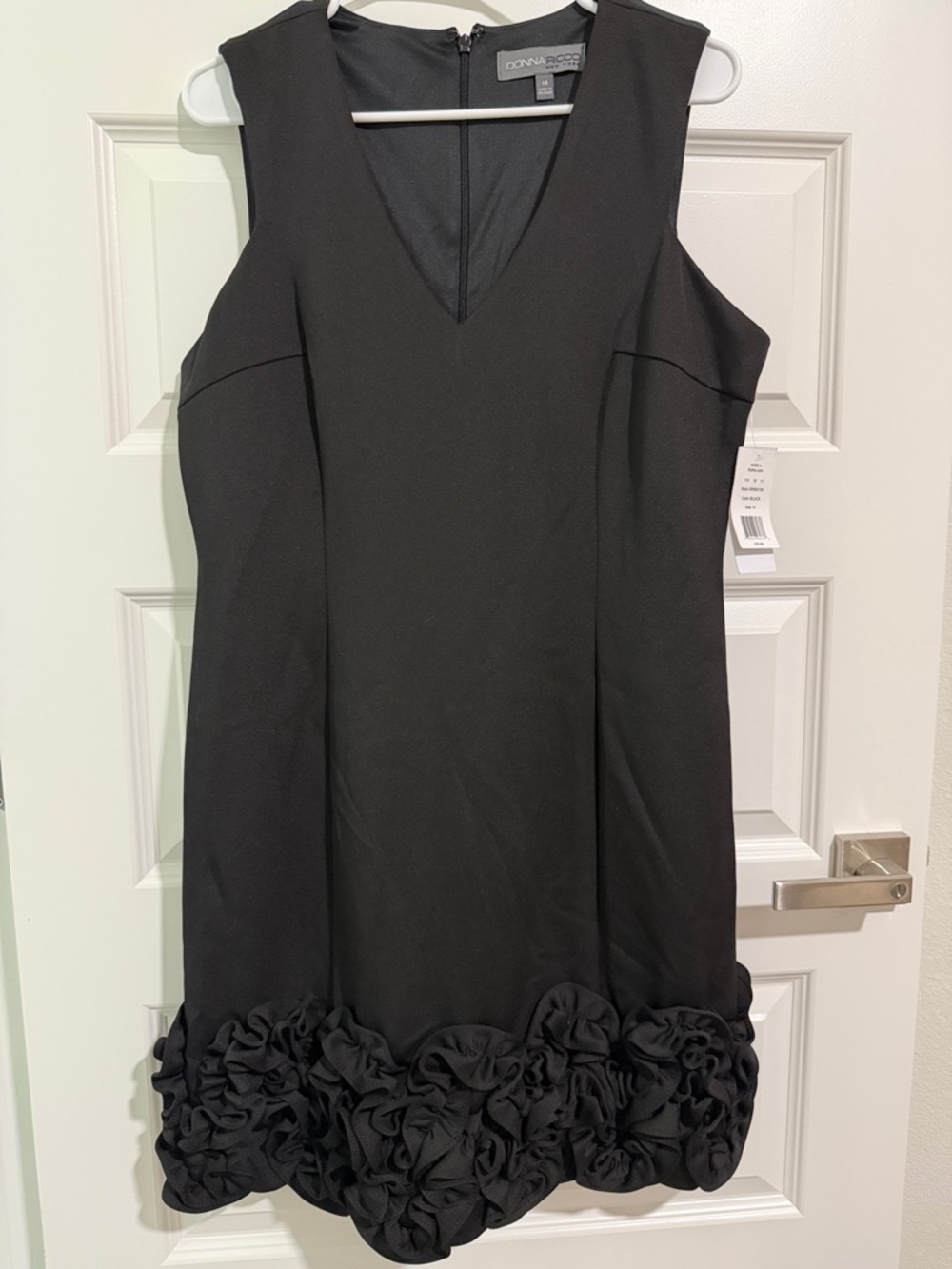 Donna Ricco Black Sleeveless V-Neck Dress with Rosette Trim